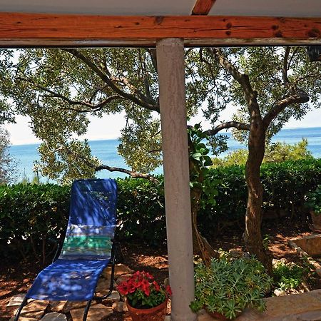 Sea Side Apartment Murter Buitenkant foto